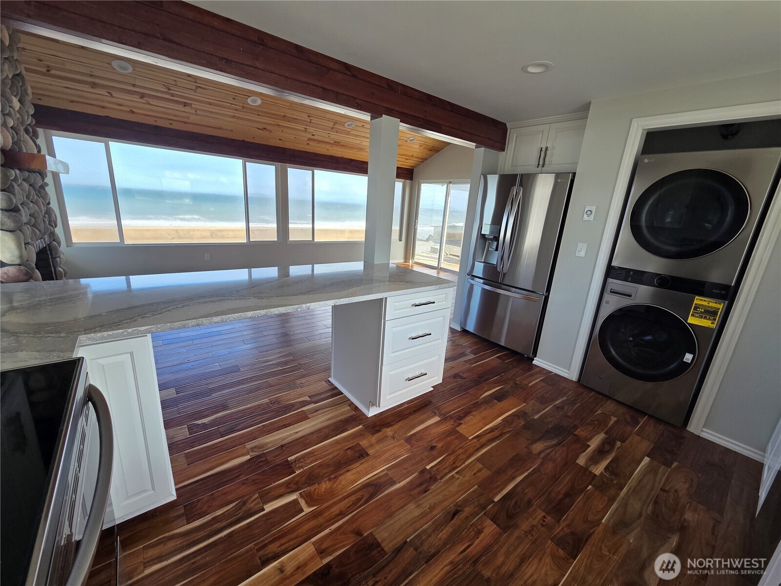 2629 West Beach Road Oak Harbor, WA 98277 - Photo 13 of 18