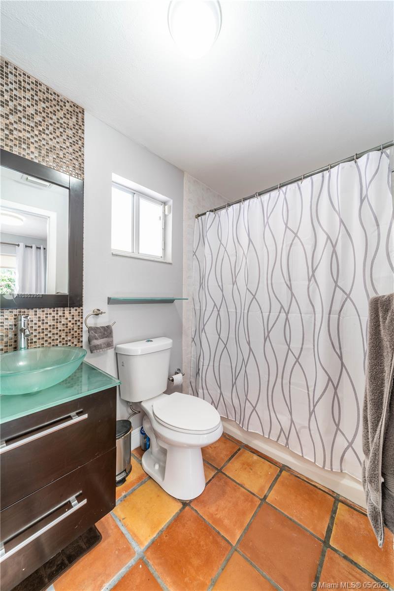 240 Southwest 15th Road, Unit 102 Miami, FL 33129 - Photo 9 of 23 Gallery Image 9
