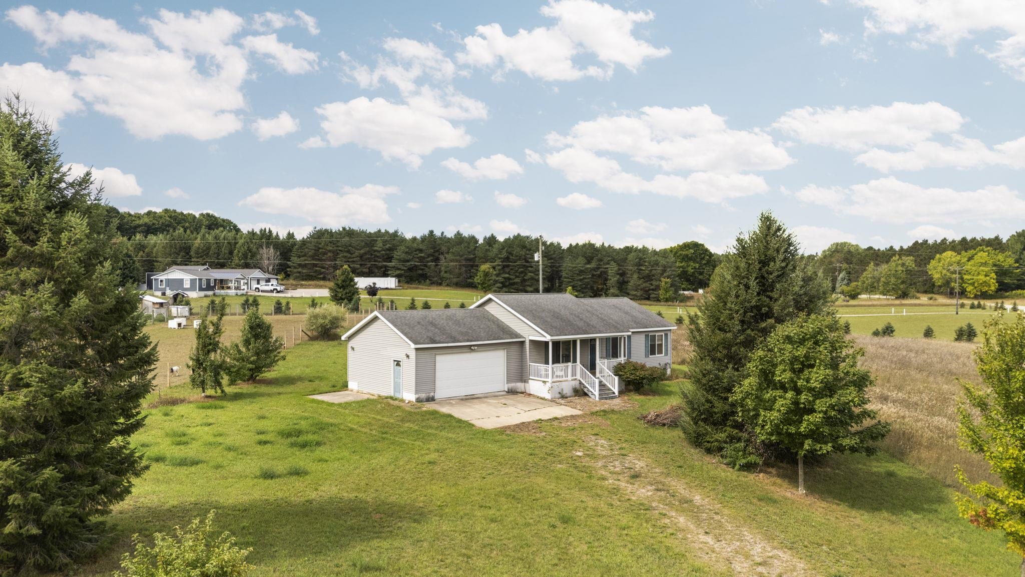 4943 North 33 Road Manton, MI 49663 - Photo 34 of 51 Gallery Image 34