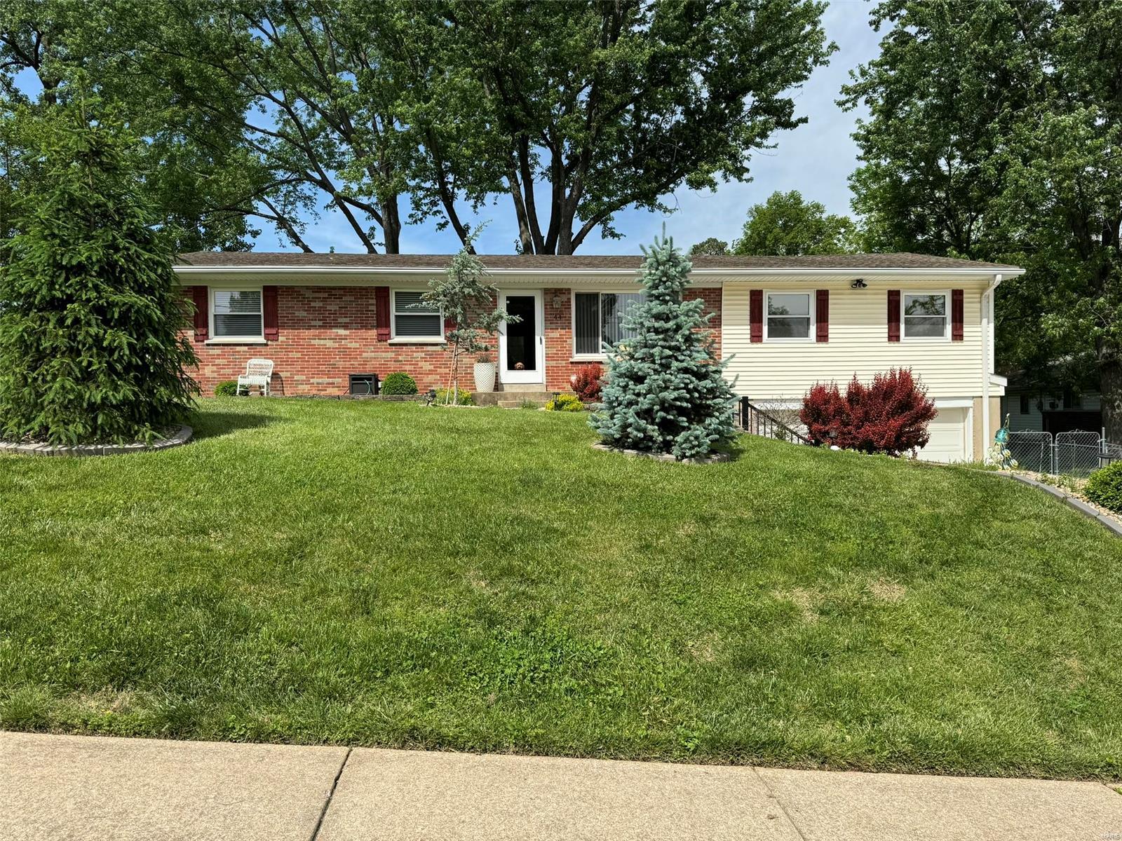 44 Reinke Road Ellisville, MO 63021 - Photo 2 of 27 Gallery Image 2