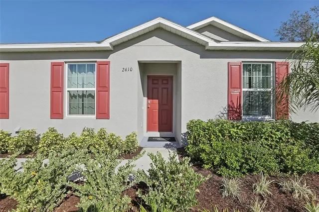 $1,975 | 2410 Park Avenue, Indian Lake Estates, FL 33855