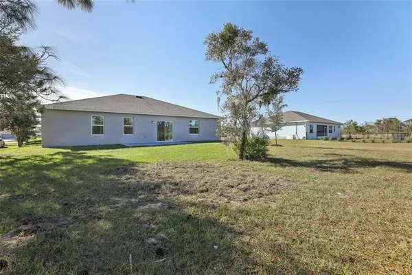 $1,975 | 2410 Park Avenue, Indian Lake Estates, FL 33855