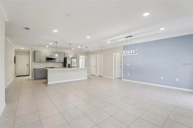 $1,975 | 2410 Park Avenue, Indian Lake Estates, FL 33855