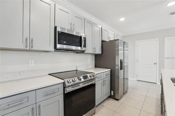 $1,975 | 2410 Park Avenue, Indian Lake Estates, FL 33855