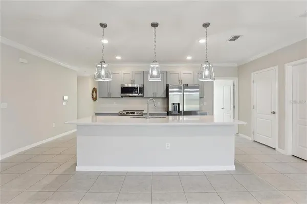 $1,975 | 2410 Park Avenue, Indian Lake Estates, FL 33855