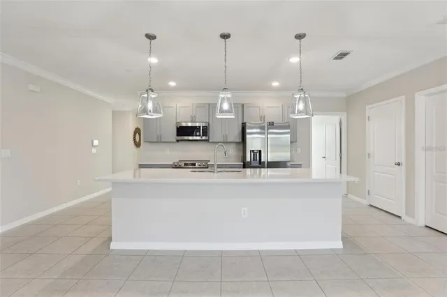 $1,975 | 2410 Park Avenue, Indian Lake Estates, FL 33855