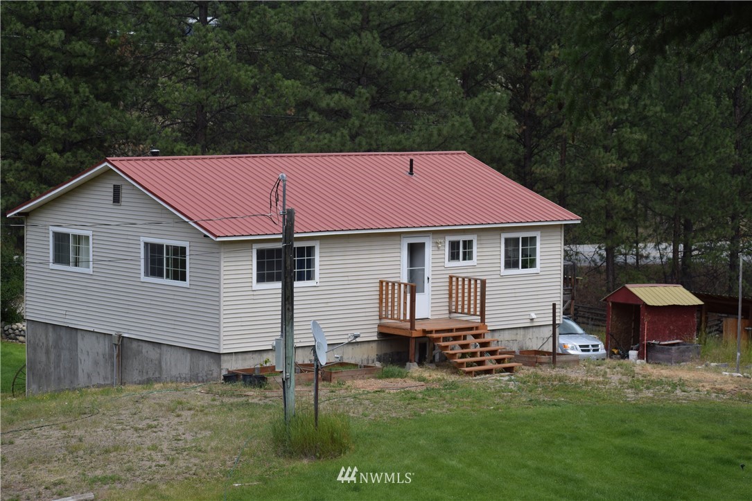 480 Aeneas Valley Road Tonasket, WA 98855 - Photo 2 of 26 Gallery Image 2