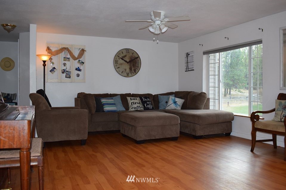 480 Aeneas Valley Road Tonasket, WA 98855 - Photo 3 of 26 Gallery Image 3