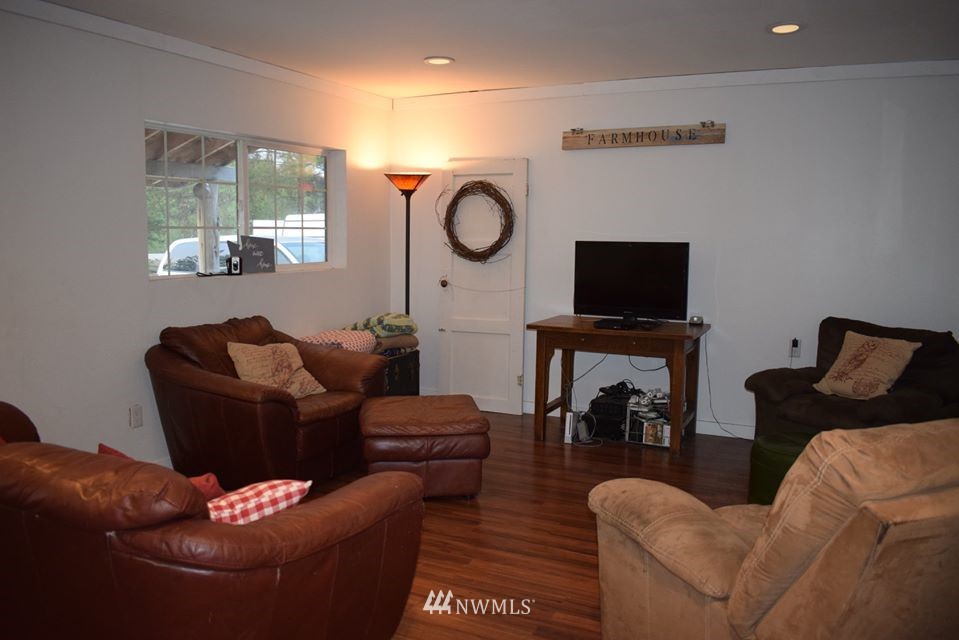 480 Aeneas Valley Road Tonasket, WA 98855 - Photo 9 of 26 Gallery Image 9