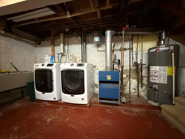 $179,900 | 1012 11th Avenue, Menominee, MI 49858