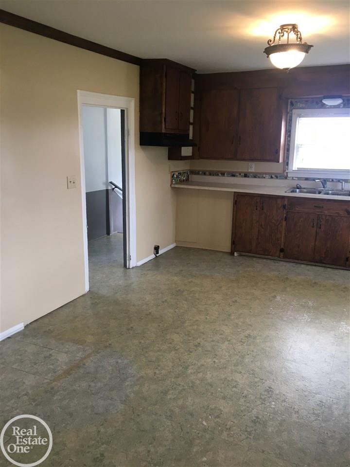 8346 Vincent Road Jeddo, MI 48032 - Photo 8 of 45