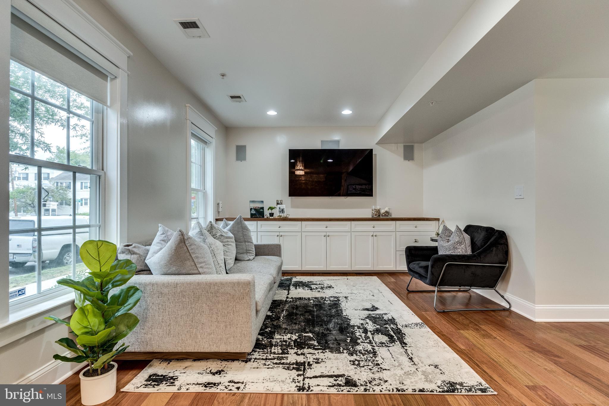 820 West Glebe Road Alexandria, VA 22305 - Photo 6 of 101