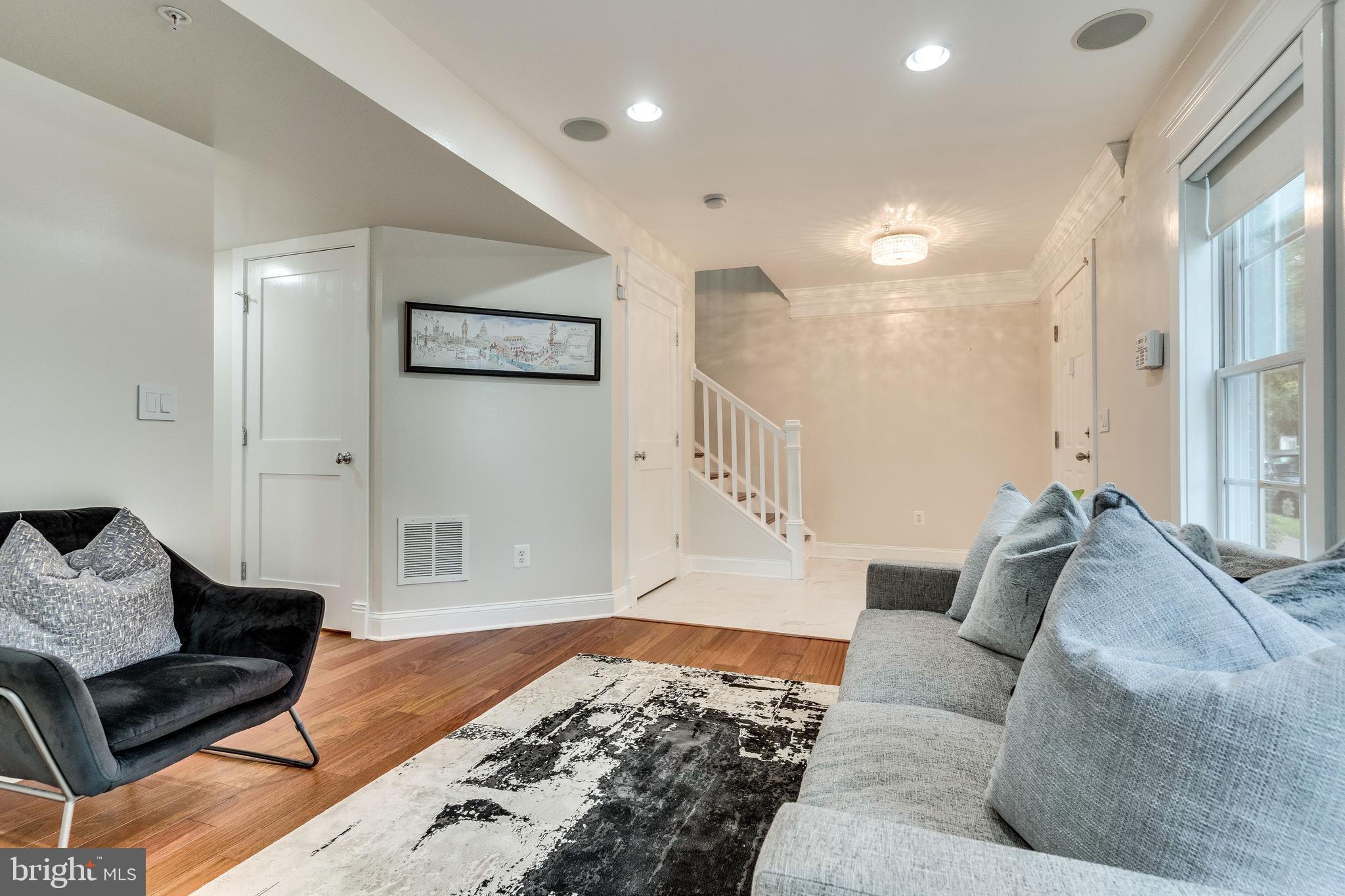 820 West Glebe Road Alexandria, VA 22305 - Photo 9 of 101