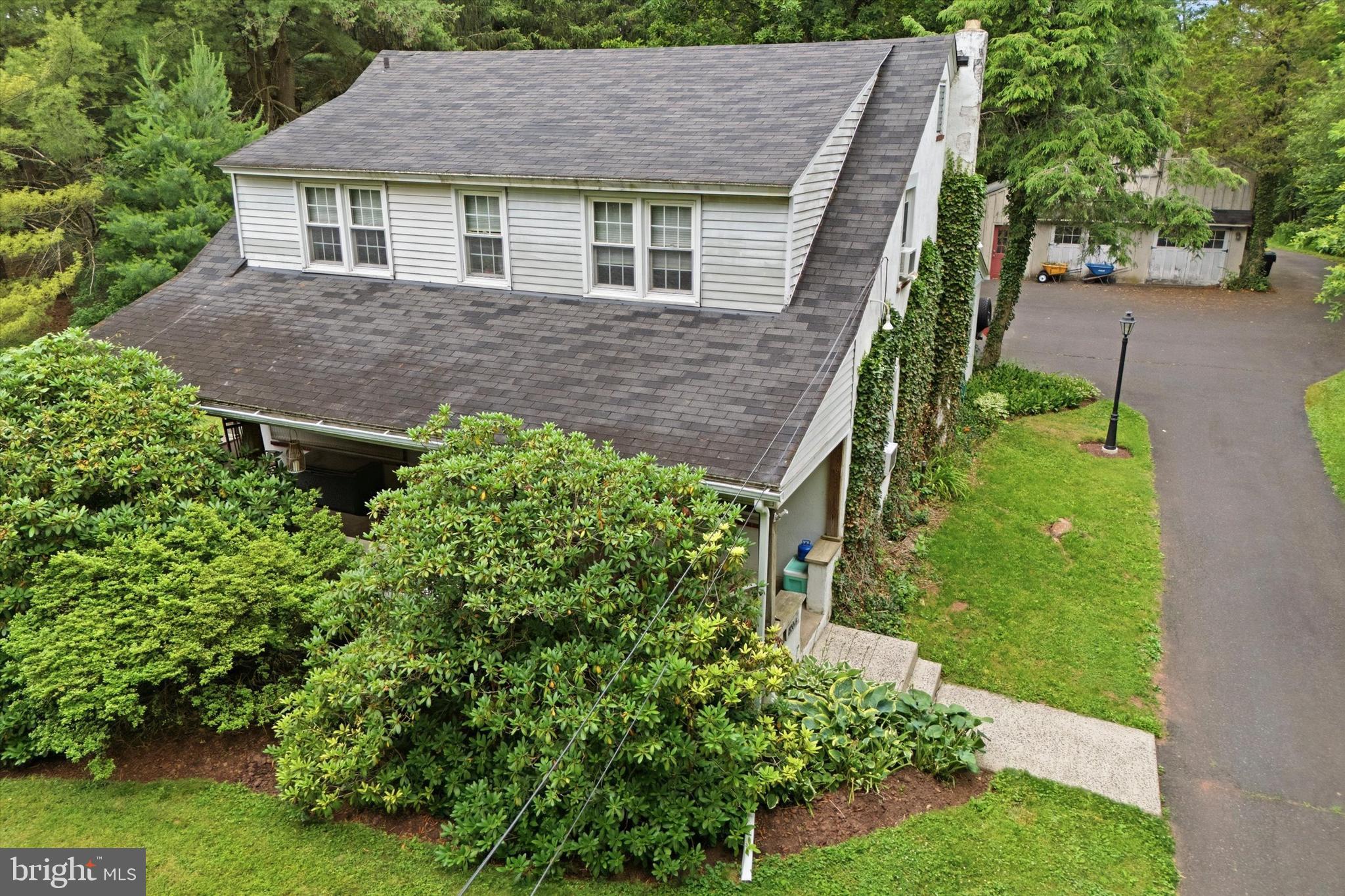 1933 Detwiler Road Harleysville, PA 19438 - Photo 4 of 10