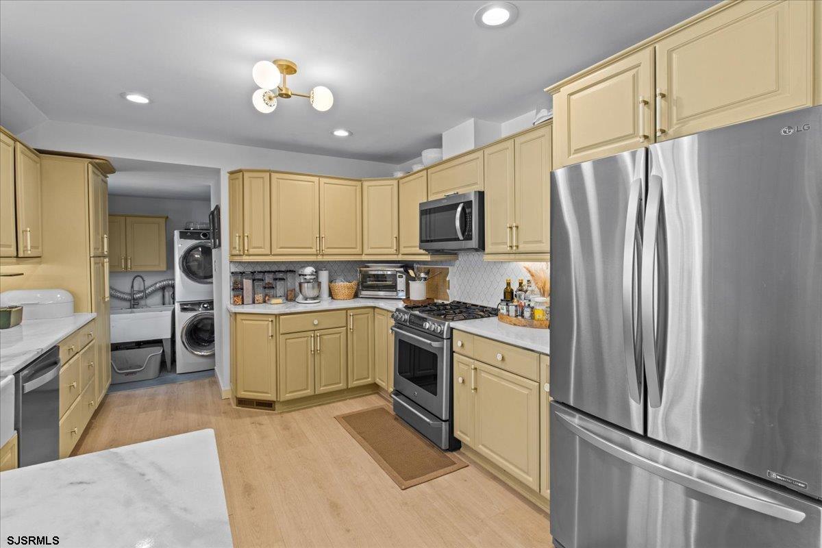 2611 Cedar Bridge Road Northfield, NJ 08225 - Photo 8 of 61