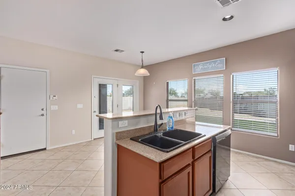 $2,250 | 4937 North 108th Avenue, Phoenix, AZ 85037