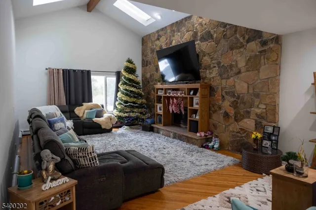 $999,900 | 23 Deire Drive, Sparta, NJ 07871