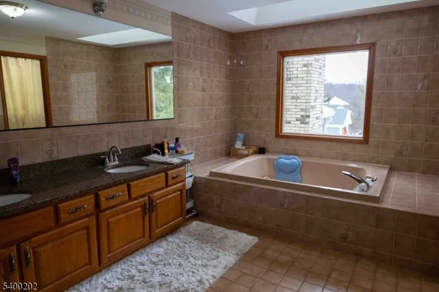 $940,000 | 23 Deire Drive, Sparta, NJ 07871