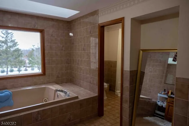 $940,000 | 23 Deire Drive, Sparta, NJ 07871