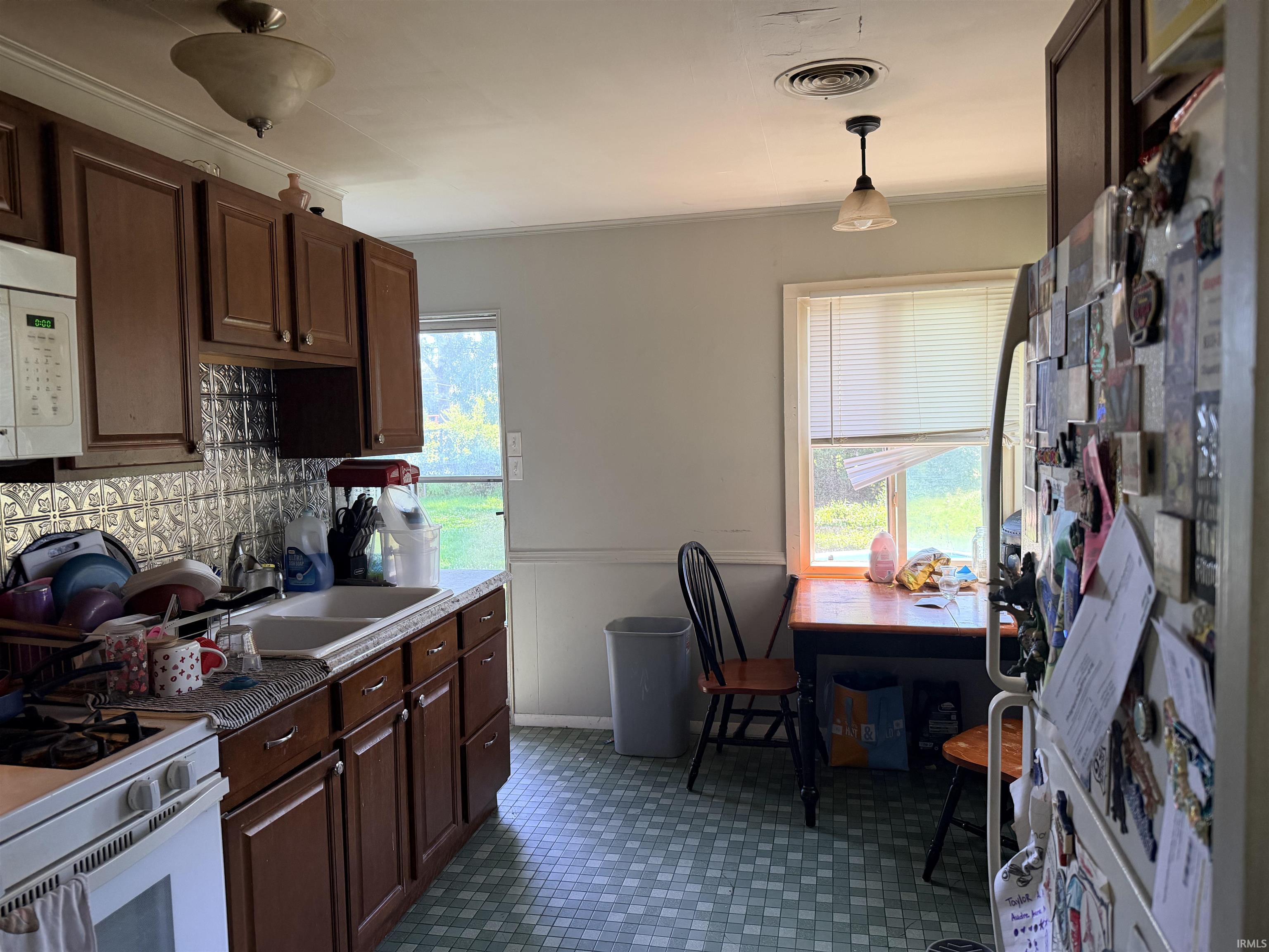 420 South Keesling Road Muncie, IN 47304 - Photo 5 of 19