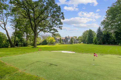 $1,949,000 | 620 West Old Elm Road, Lake Forest, IL 60045