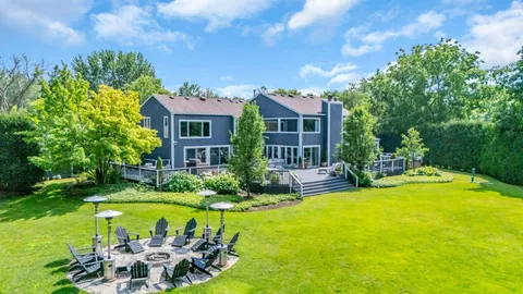 $1,949,000 | 620 West Old Elm Road, Lake Forest, IL 60045