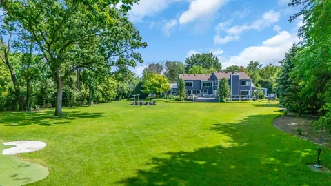 $1,949,000 | 620 West Old Elm Road, Lake Forest, IL 60045