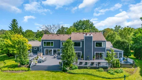 $1,949,000 | 620 West Old Elm Road, Lake Forest, IL 60045