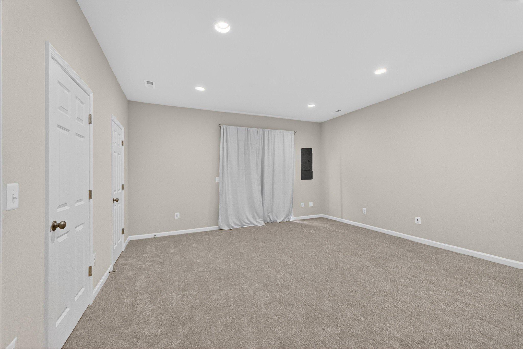 109 Gelding Way Stephenson, VA 22656 - Photo 18 of 28 Large Flex Room