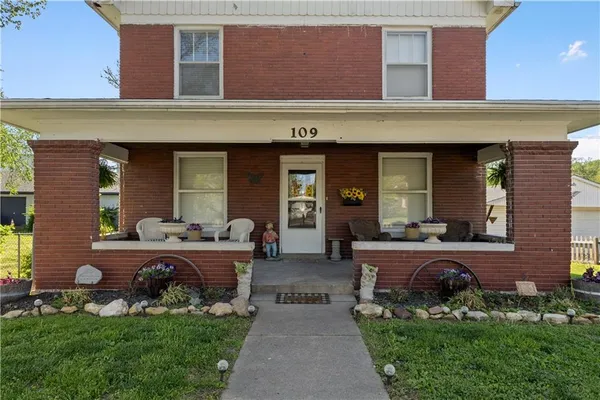 $195,000 | 109 12th Street, Atchison, KS 66002