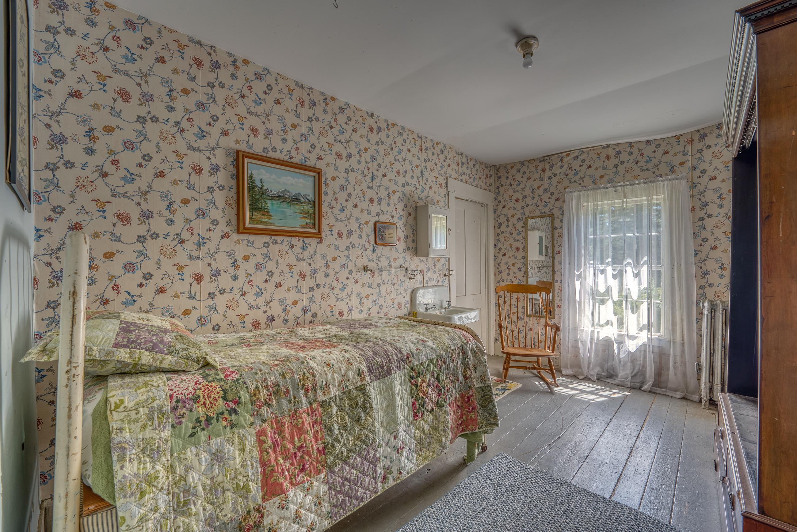 53 Jefferson Road Whitefield, NH 03598 - Photo 24 of 33