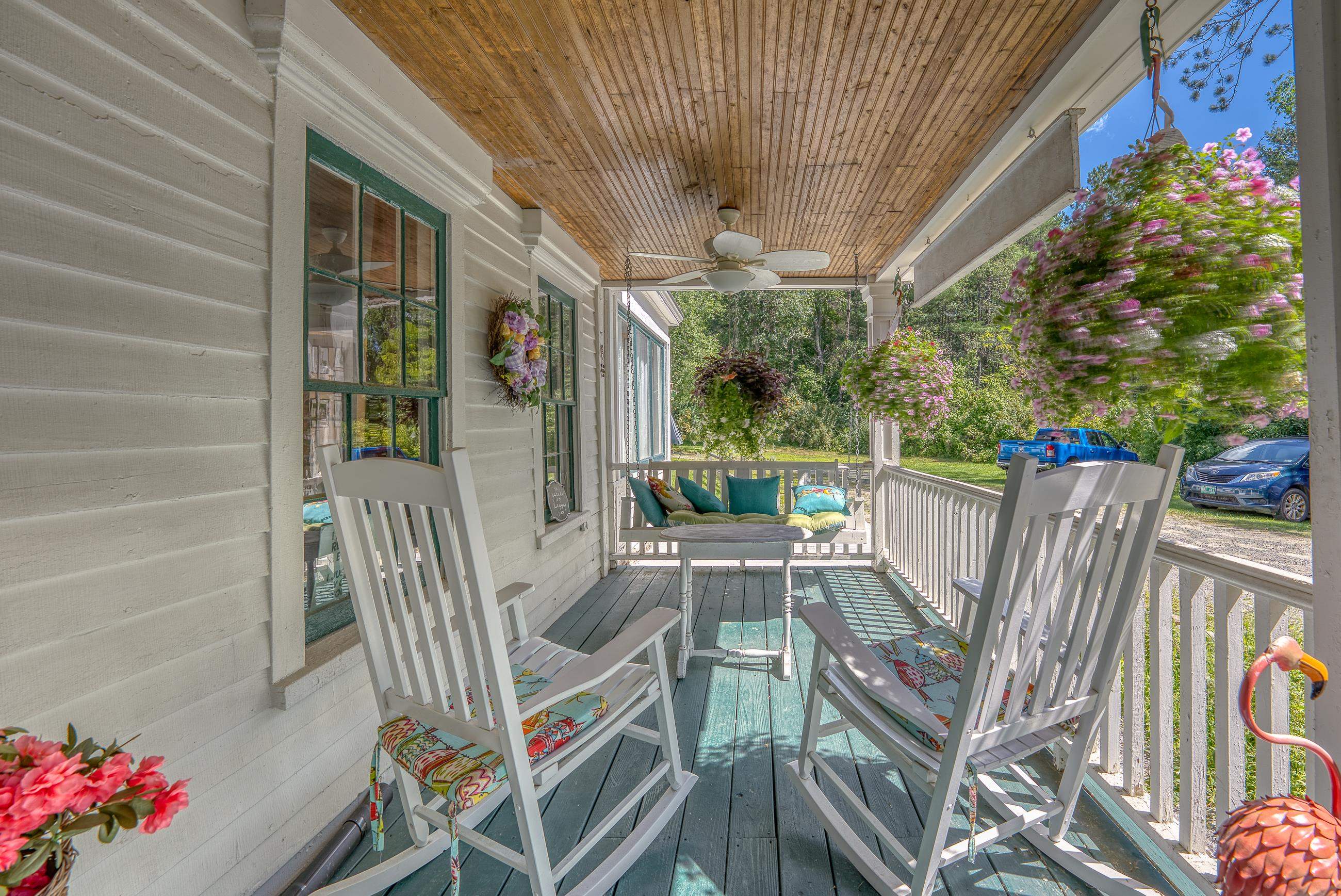 53 Jefferson Road Whitefield, NH 03598 - Photo 3 of 33