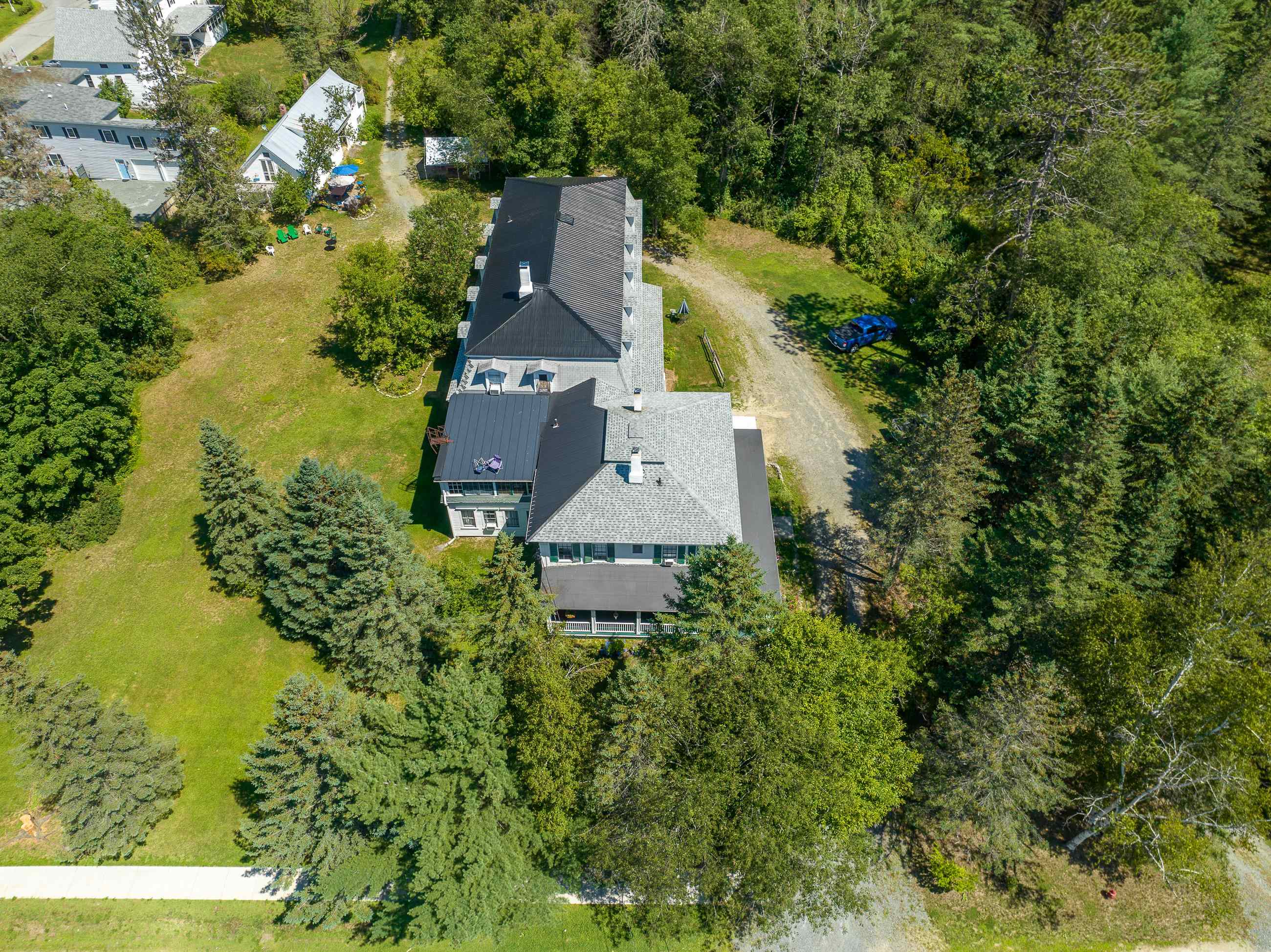 53 Jefferson Road Whitefield, NH 03598 - Photo 9 of 33