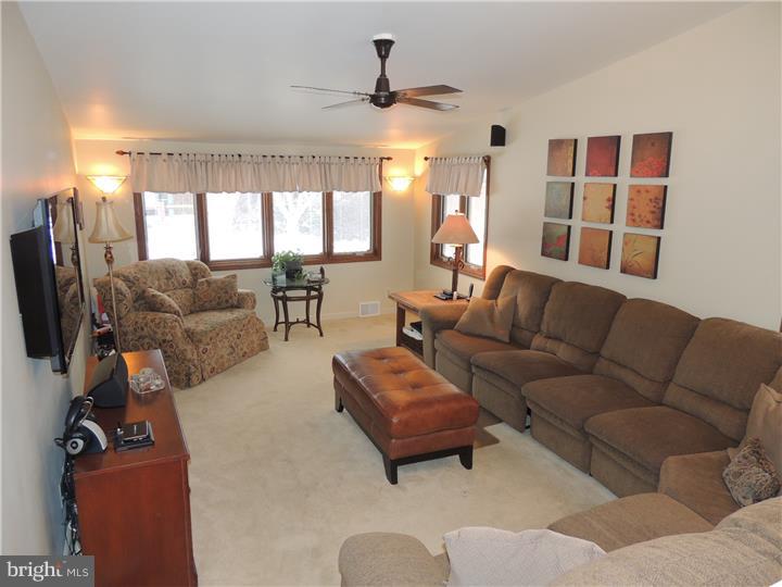 713 Dunmore Road Philadelphia, PA 19115 - Photo 17 of 25 Rec Room