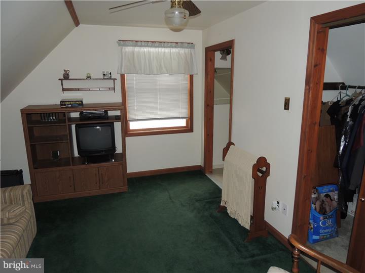 713 Dunmore Road Philadelphia, PA 19115 - Photo 20 of 25 Bedroom 2