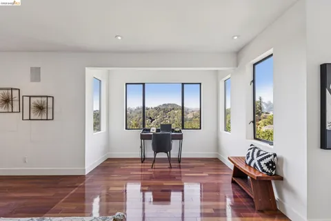 $1,295,000 | 46 Carisbrook Lane, Oakland, CA 94611