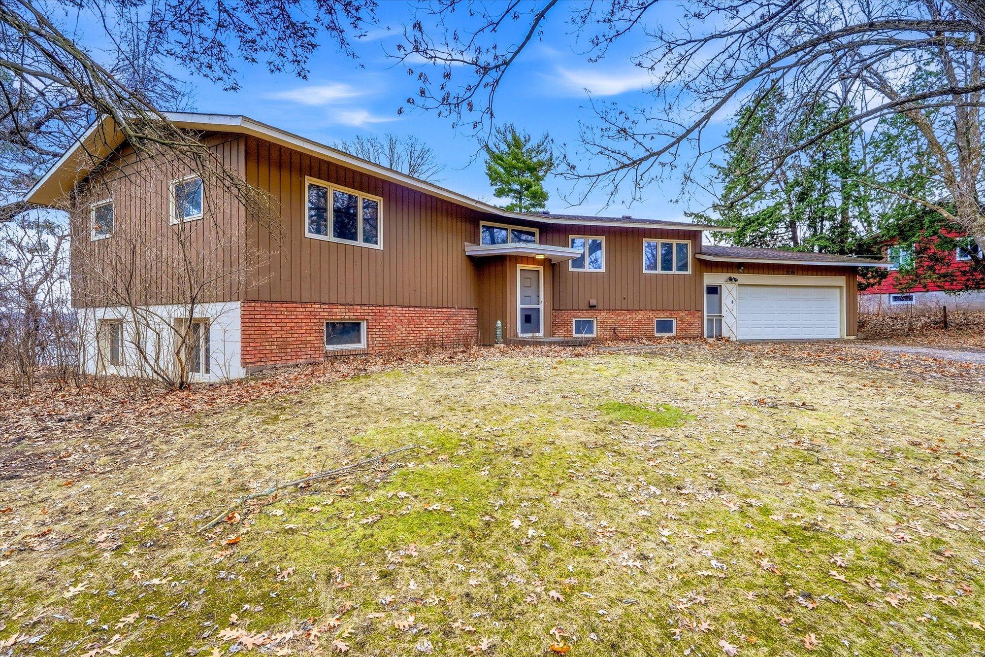 3790 Rustic Place Shoreview, MN 55126 - Photo 3 of 40