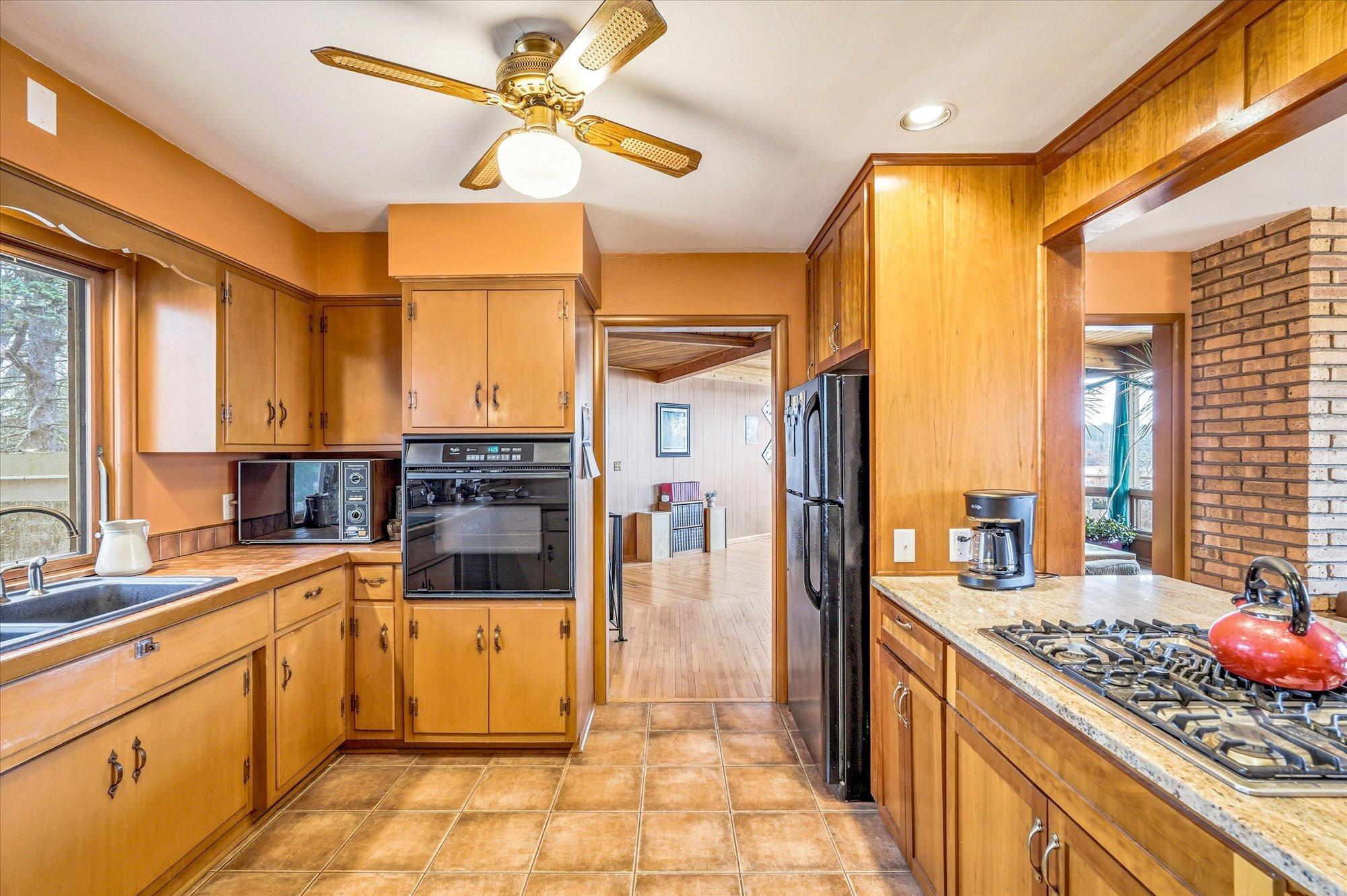 3790 Rustic Place Shoreview, MN 55126 - Photo 10 of 40