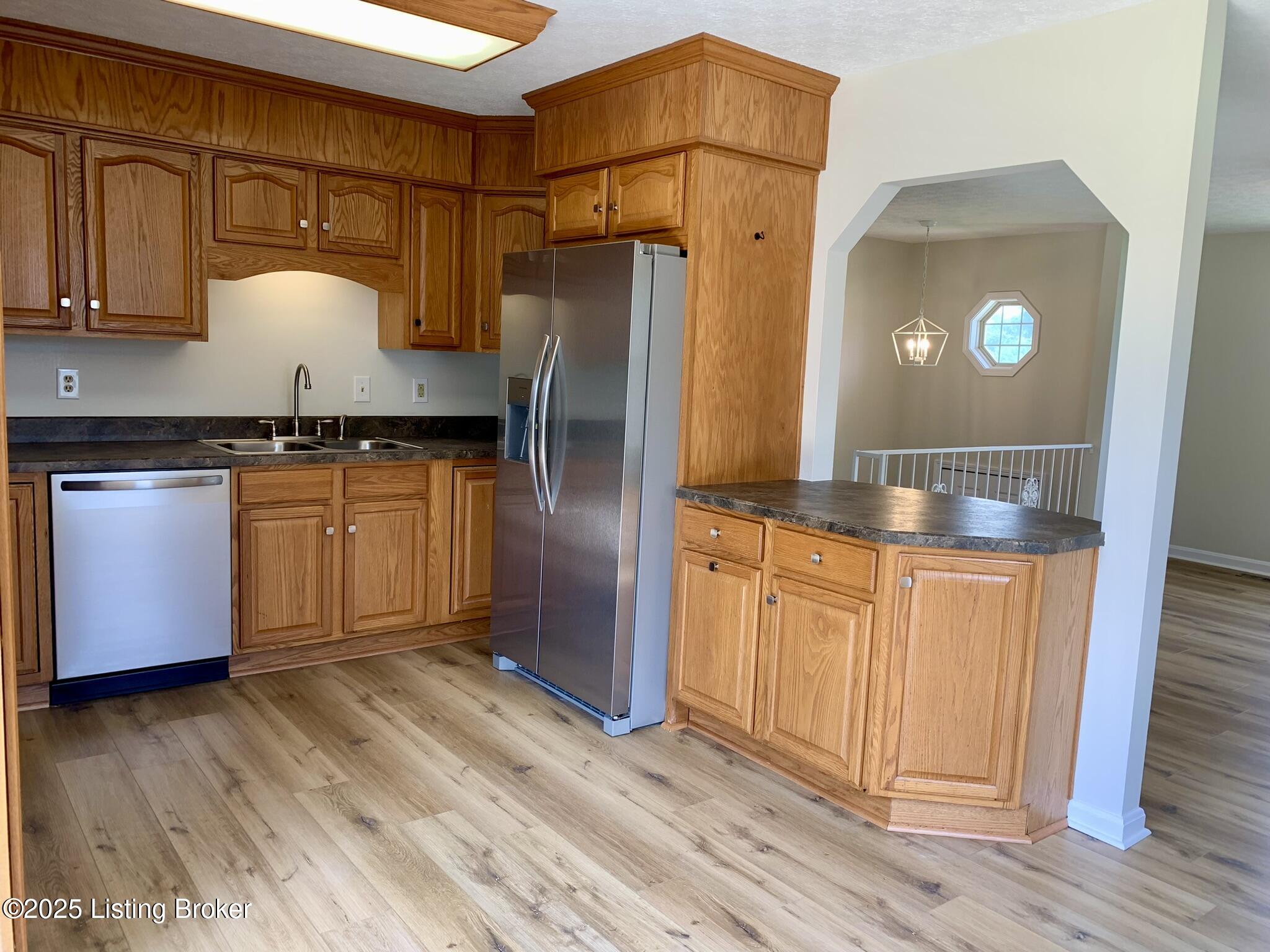 538 Gates Road Elizabethtown, KY 42701 - Photo 8 of 19 IMG_3778