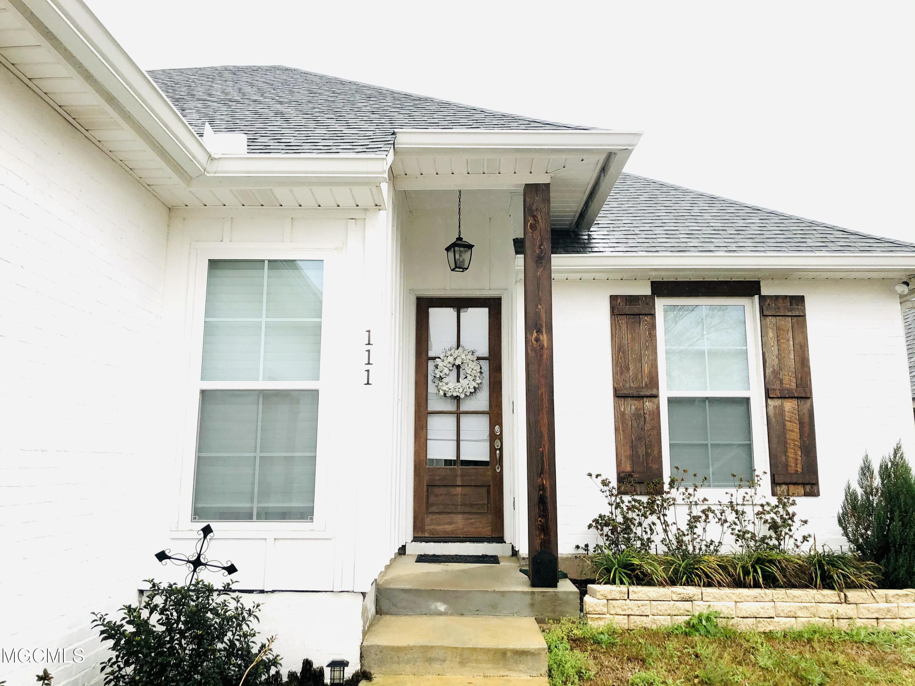 111 Rue St Germaine Carriere, MS 39426 - Photo 1 of 29 134C109C-A808-4C24-AF63-84D000107B8E