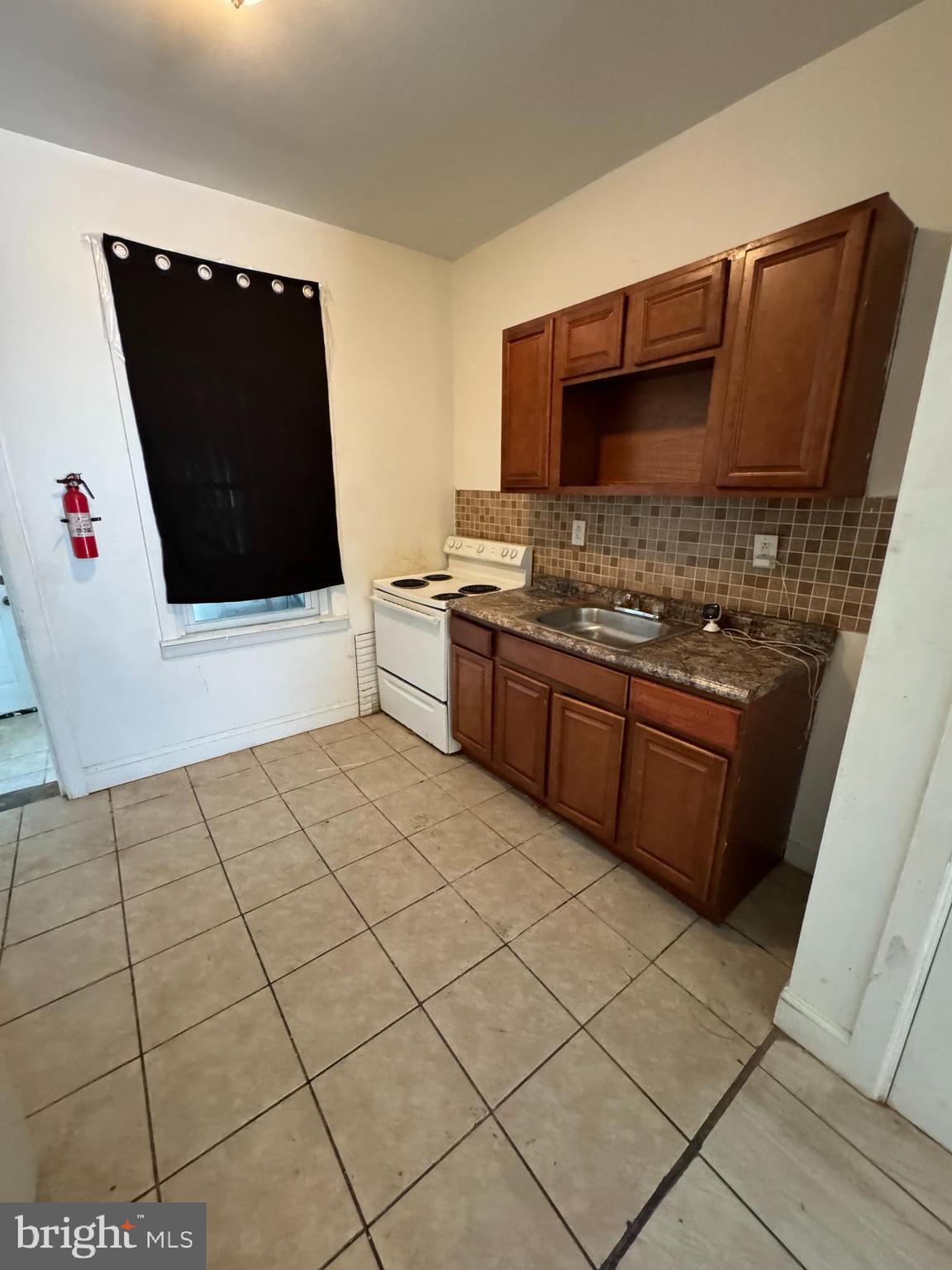 540 North Wanamaker Street Philadelphia, PA 19131 - Photo 2 of 7