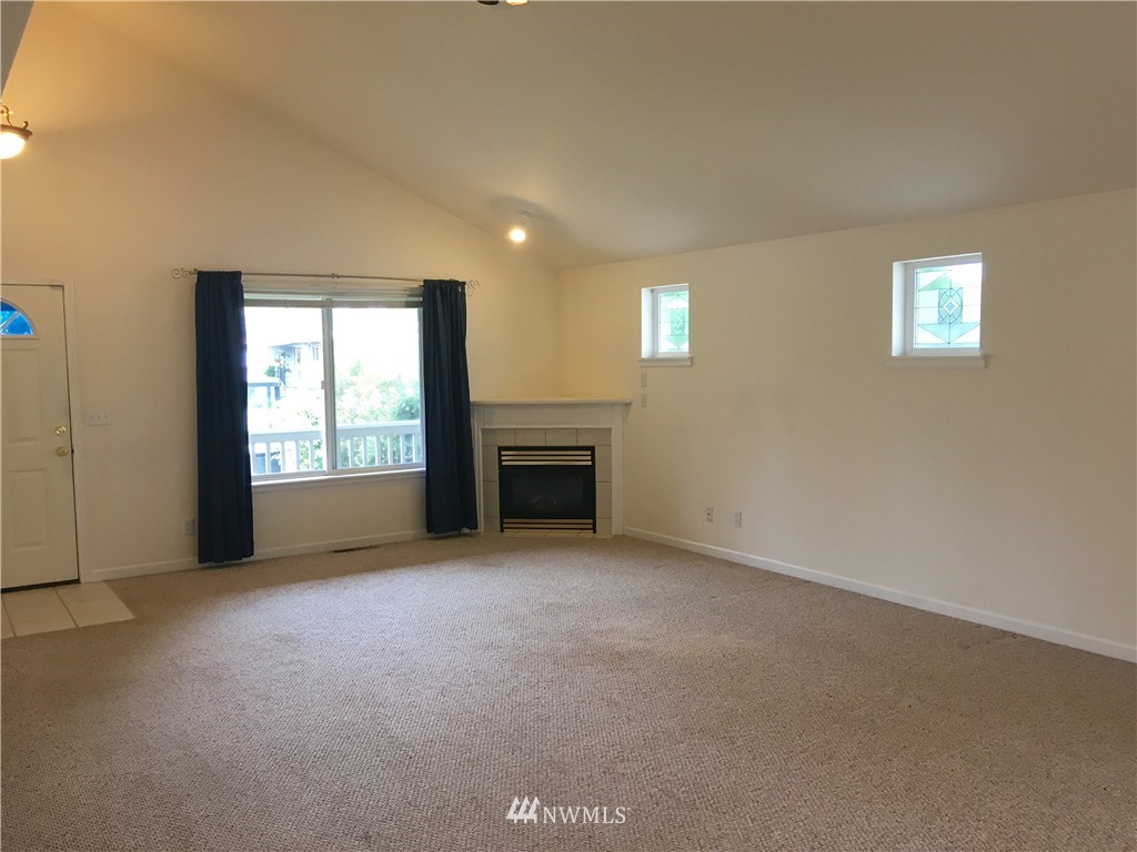 2710 Rickey Road Bremerton, WA 98310 - Photo 4 of 16