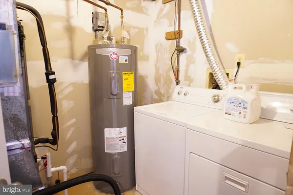 $3,195 | 13998 New Braddock Road, Centreville, VA 20121