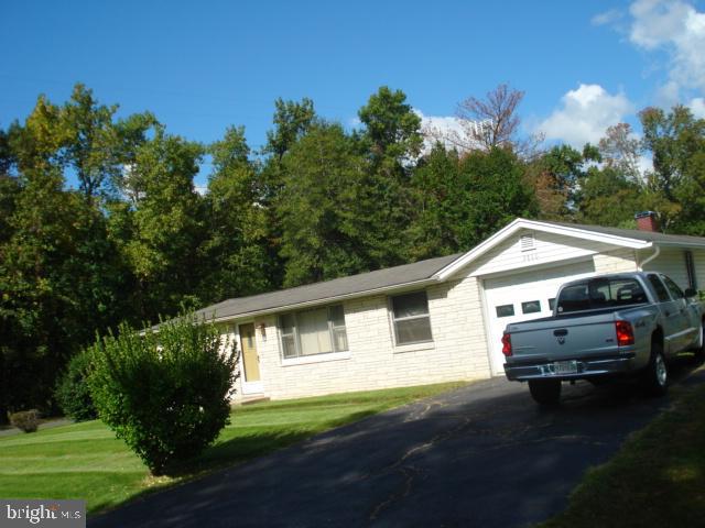 RANCHER ON NICE LOT