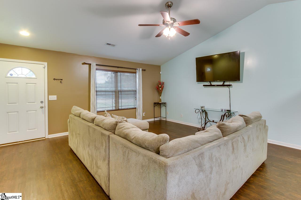 6 Add Court Fountain Inn, SC 29644 - Photo 3 of 24