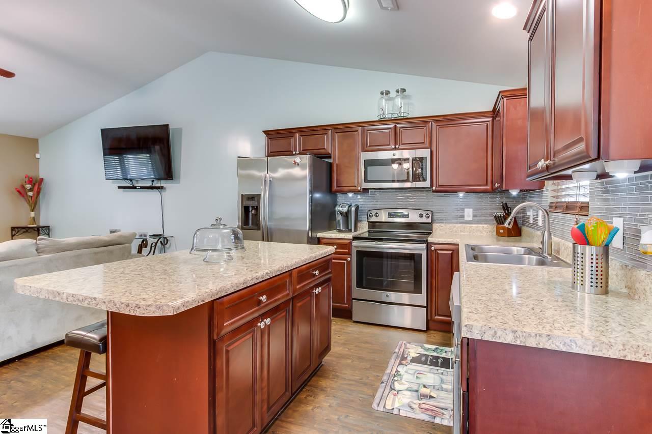 6 Add Court Fountain Inn, SC 29644 - Photo 9 of 24