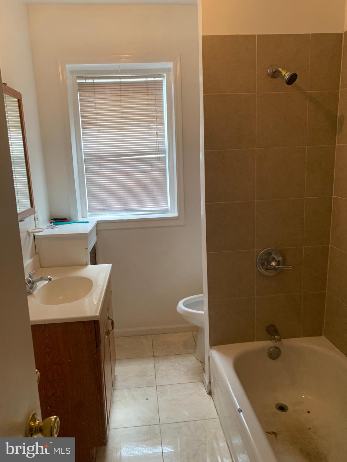 935 MacDade Boulevard Collingdale, PA 19023 - Photo 8 of 12