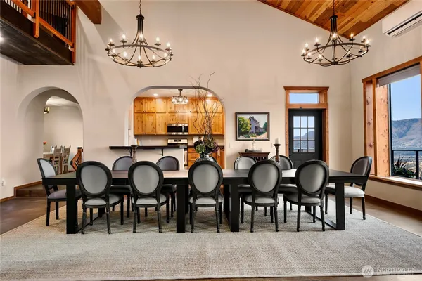 $1,795,000 | 47 Bella Vista Lane, Winthrop, WA 98862