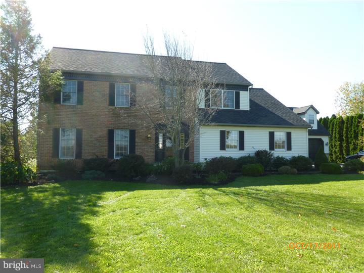 431 North Manor Road Elverson, PA 19520 - Photo 1 of 25 Front Yard