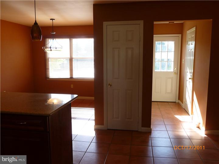 431 North Manor Road Elverson, PA 19520 - Photo 9 of 25 Kitchen